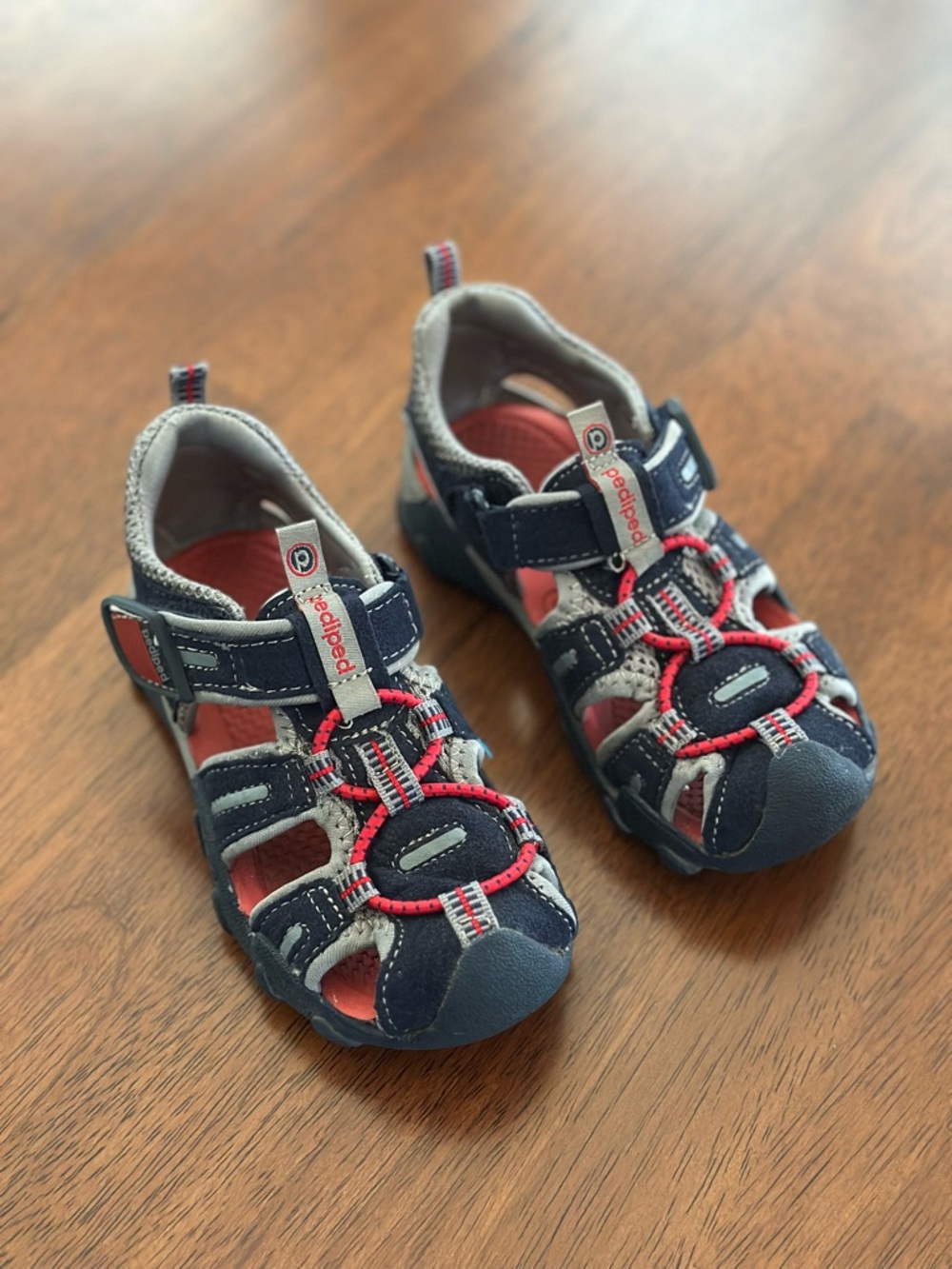 pediped Kids Navy and Coral Athletic Sandals - 25